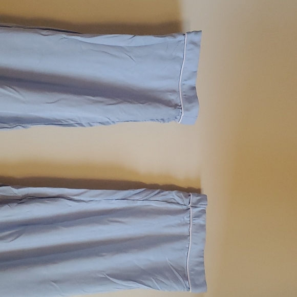 🆕️ Long Sleeved Pajama Top & Pants Lounge Light Blue NWOT - Picture 9 of 14